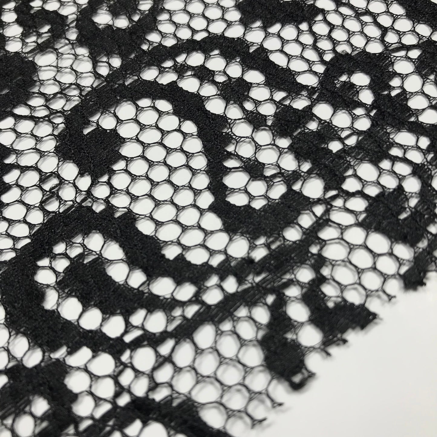 1 Yard Black Machine Lace