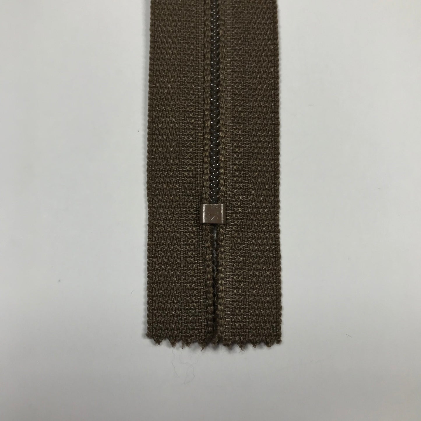 22 Inch Dark Taupe Talon Closed End Coil Zipper