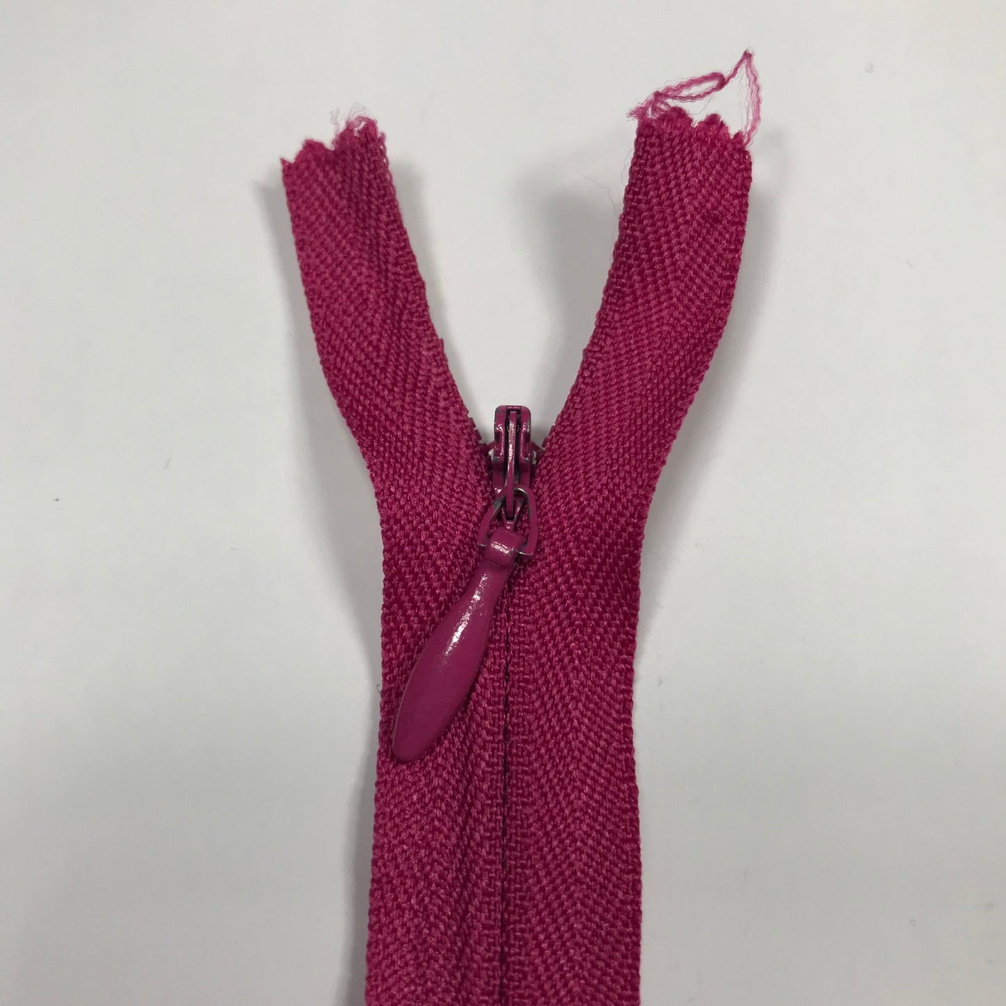 21 Inch Raspberry Pink YKK Invisible Zipper