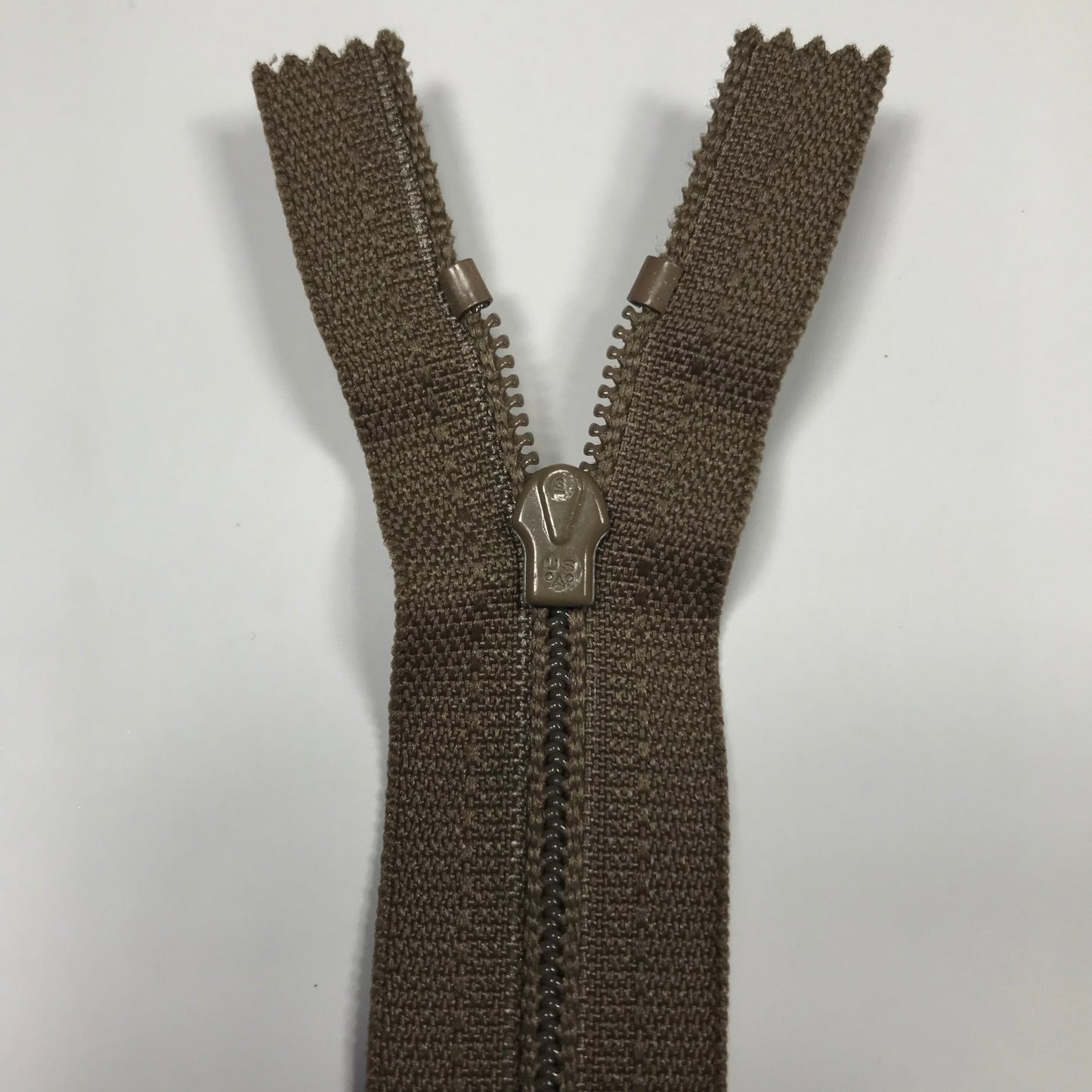 22 Inch Dark Taupe Talon Closed End Coil Zipper